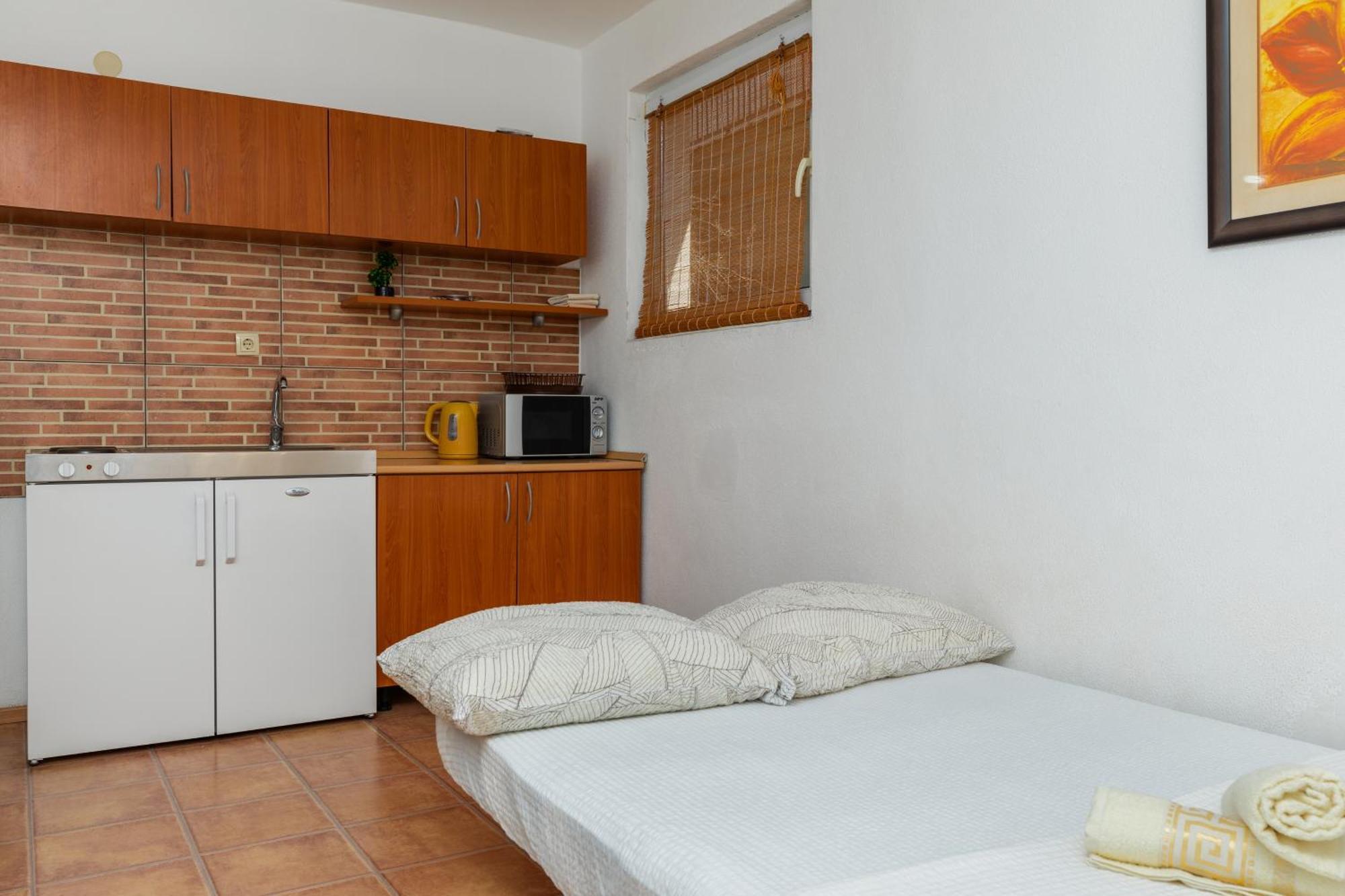 Apartments With A Parking Space Podaca, Makarska - 6050 Exterior photo